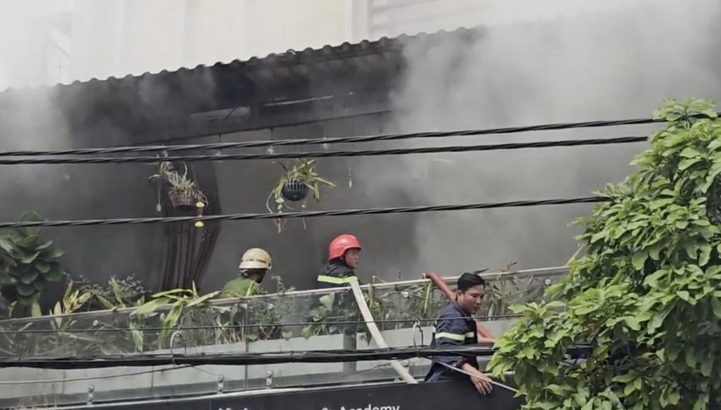 Cháy khu nhà 65 phòng trọ ở TP HCM