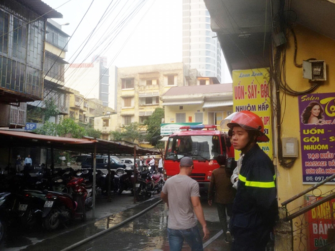 Cháy ở khu tập thể Láng Hạ, Hà Nội