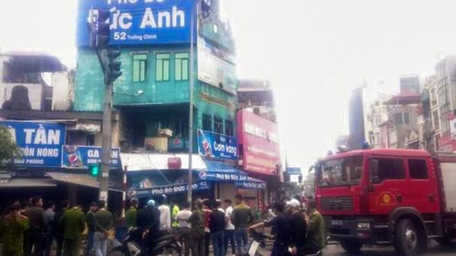 Hà Nội: Cháy nhà hàng, một người bị bỏng