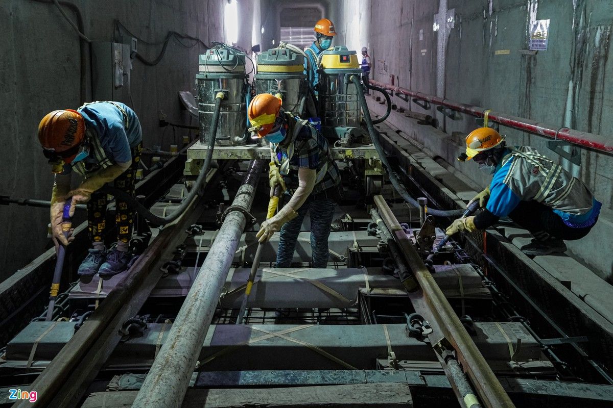 Tuyến Metro số 1 được lắp đặt những ray ngầm cuối cùng