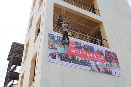 Một ngày trải nghiệm làm lính cứu hoả