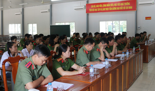 Lễ gắn biển công trình 