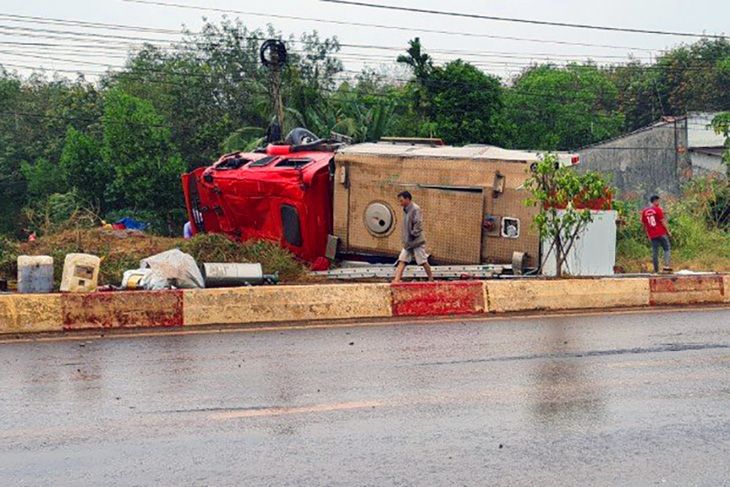 Nguyên nhân vụ lật xe cứu hỏa làm hai chiến sĩ tử nạn