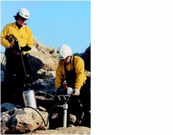 Máy khoan dò tìm nạn nhân 