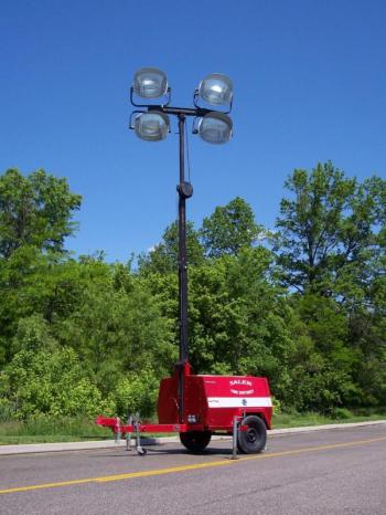 Tháp đèn chiếu sáng di động 