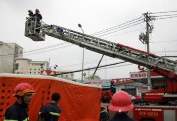 Đệm hơi cứu nạn nhà cao tầng